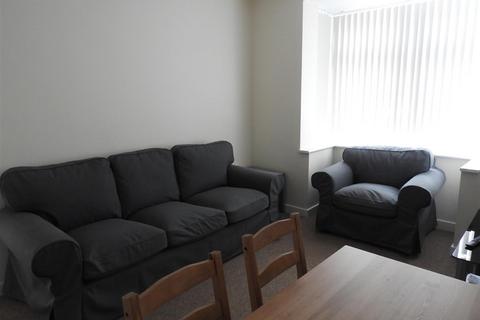 1 bedroom in a house share to rent, Harcourt Road, Swindon SN2