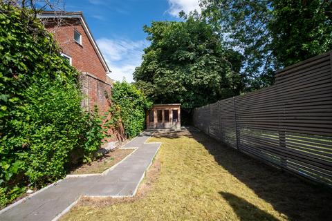 4 bedroom semi-detached house for sale, Johns Avenue, Hendon, London