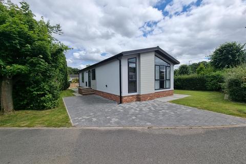 2 bedroom park home for sale, Juggins Lane, Earlswood, Solihull