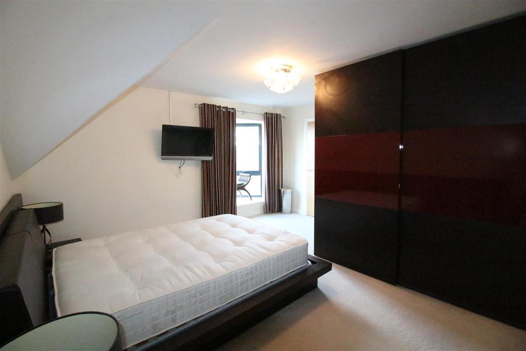 Bed 1.JPG