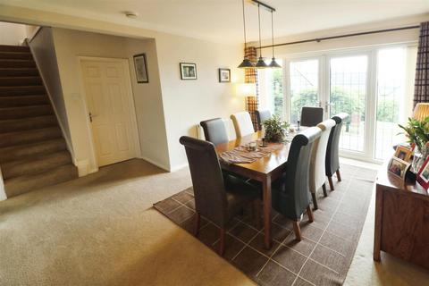 555 Doncaster Road, Barnsley, S71 5ER