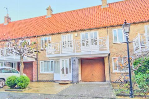 3 bedroom house to rent, York Road, Beverley