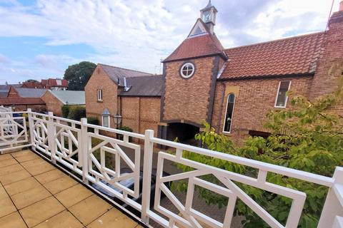 3 bedroom house to rent, York Road, Beverley