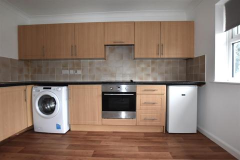 2 bedroom flat to rent, Westbourne Court, 158 Wilson Road