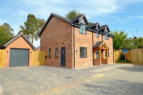 3 bedroom detached house for sale, Field Farm, Pennyford Lane, Wootton Wawen