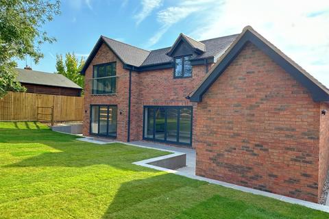 3 bedroom detached house for sale, Field Farm, Pennyford Lane, Wootton Wawen