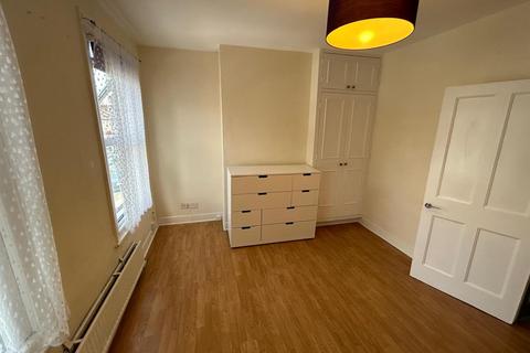 1 bedroom flat to rent, Forest Road, London N9