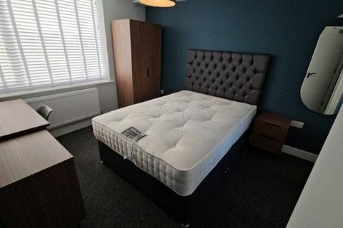 undefined, Chorley Road (En Suite room, Bills Inc), Manchester, Swinton M27