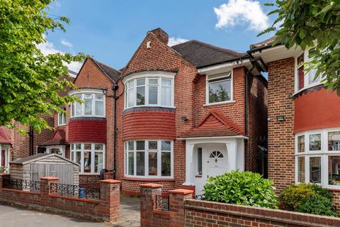 4 bedroom terraced house to rent, Sharon Gardens, London