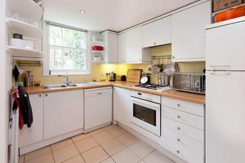 2 bedroom flat to rent, Albert Street, Camden, London NW1