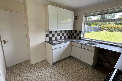 2 bedroom detached bungalow to rent, KINGSWINFORD - RIDGE ROAD