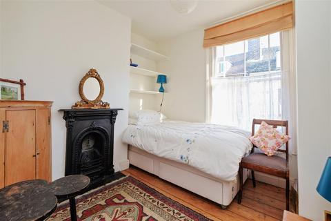 3 bedroom end of terrace house for sale, Victoria Street, Whitstable