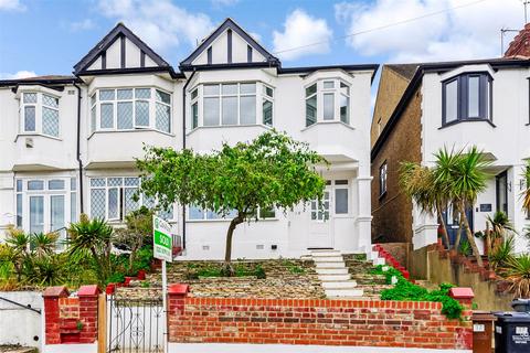15 Lansdowne Road, London, E4 7SH