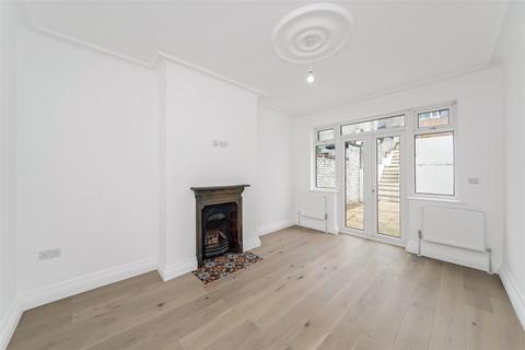 15 Lansdowne Road, London, E4 7SH
