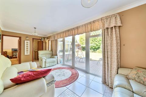 5 bedroom detached house for sale, Midsummer Hill, Kennington, Ashford