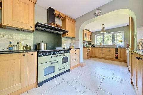 5 bedroom detached house for sale, Midsummer Hill, Kennington, Ashford