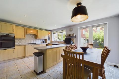 6 bedroom detached house for sale, Troon Way, Burbage, Hinckley