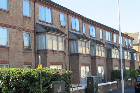 1 bedroom flat for sale, Cavendish Court High Street, Herne Bay