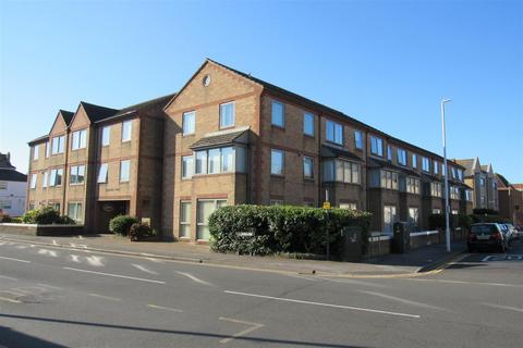 1 bedroom flat for sale, Cavendish Court High Street, Herne Bay