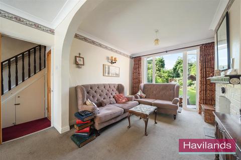 3 bedroom terraced house for sale, Rayleigh Road, London