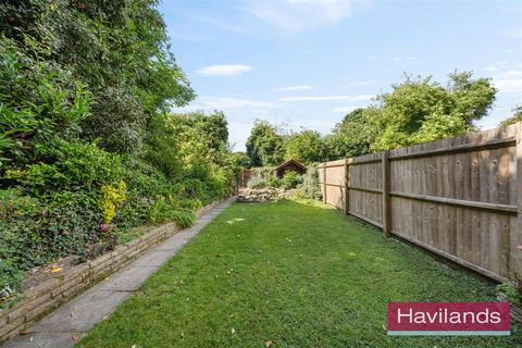 59 Rayleigh Road, London, N13 5QW