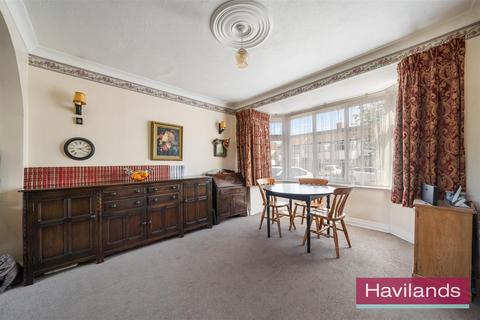 59 Rayleigh Road, London, N13 5QW