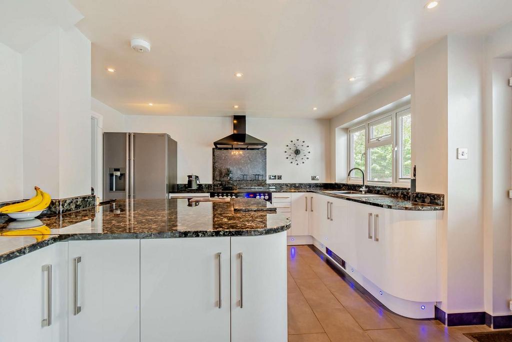 8608956-interior18-800.jpg