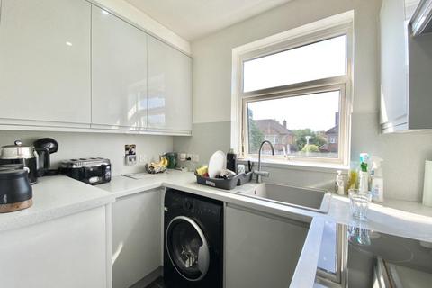 2 bedroom maisonette for sale, Shakespeare Avenue, Hayes, UB4 9AQ