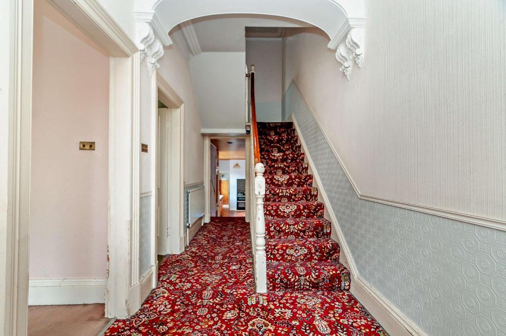 8608690-interior11-800.jpg