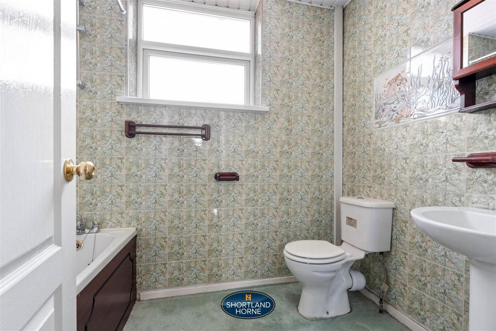 284 Beake Avenue (7 of 24).jpg