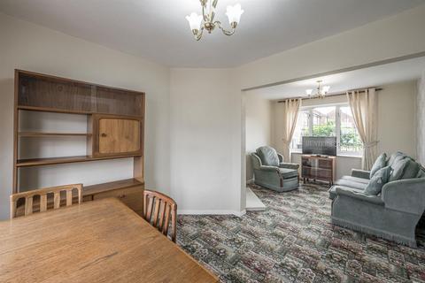 26 Brambleside, Wordsley, Stourbridge, DY8 5XL