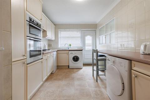 28 Emberson Way, North Weald, Epping, CM16 6DL
