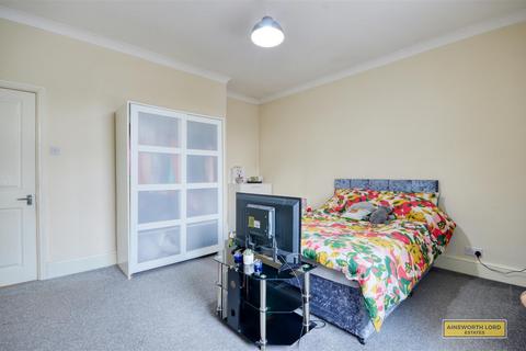 13 Atlas Road, Darwen, BB3 3BY