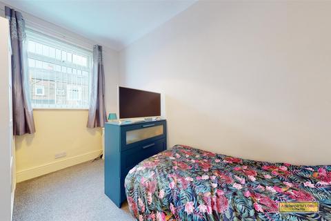 13 Atlas Road, Darwen, BB3 3BY