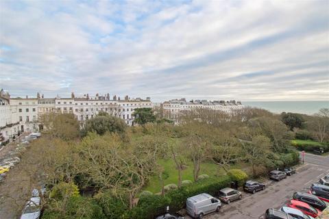 2 bedroom apartment to rent, Sussex Square, Brighton, BN2