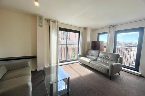 2 bedroom apartment to rent, Central Gardens, Benson Street