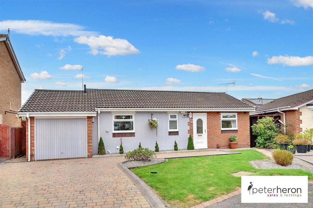 Stansted Close, Fulford Grange... 2 bed detached bungalow for sale £