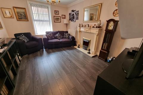 3 bedroom apartment for sale, Marine Parade, Gorleston