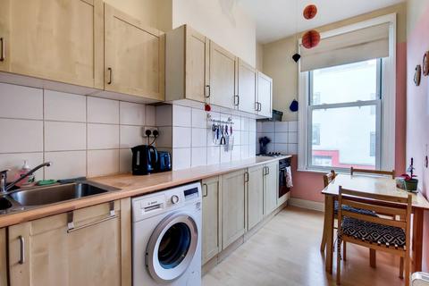 2 bedroom flat to rent, London, BN6