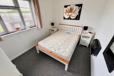 3 bedroom chalet for sale, Newport Road, Hemsby
