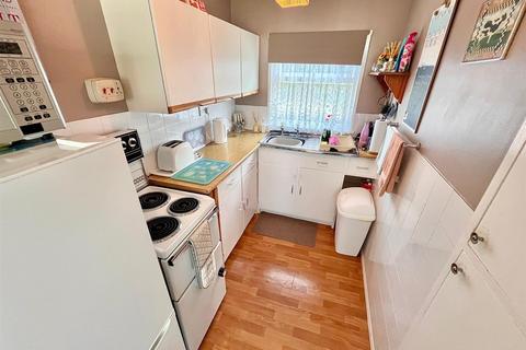 2 bedroom chalet for sale, Sundowner, Newport Road, Hemsby