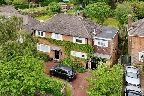 4 bedroom detached house for sale, Newfield Crescent, Dore, S17 3DE