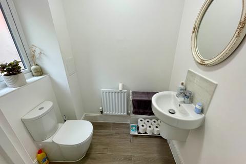 112 Armstrong Road, Luton, LU2 0FX