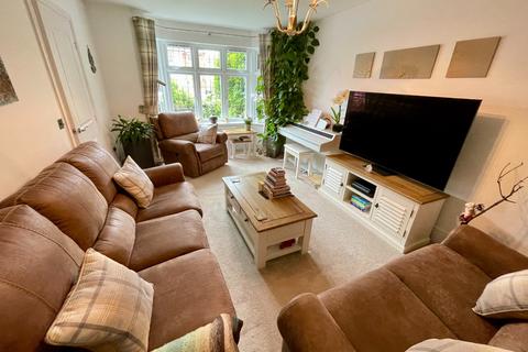 112 Armstrong Road, Luton, LU2 0FX