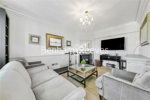 2 bedroom apartment to rent, Troy Court, Kensington High Street W8