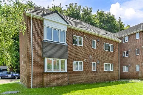 1 bedroom ground floor flat for sale, Findlay Close, Rainham, Gillingham, Kent