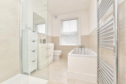 2 bedroom semi-detached house for sale, Gordon Road, Redhill, Surrey