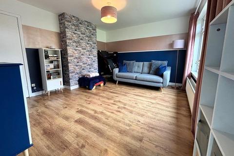 3 Birch Grove, Kelty, KY4 0EG