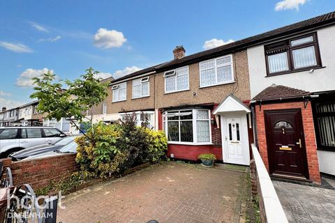 3 bedroom terraced house for sale, Western Avenue, Dagenham