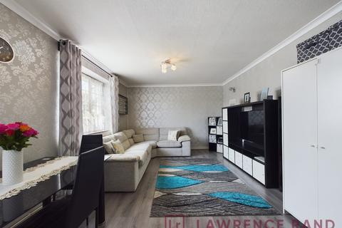 2 bedroom maisonette for sale, Bournemead Avenue, Northolt, Middlesex, UB5